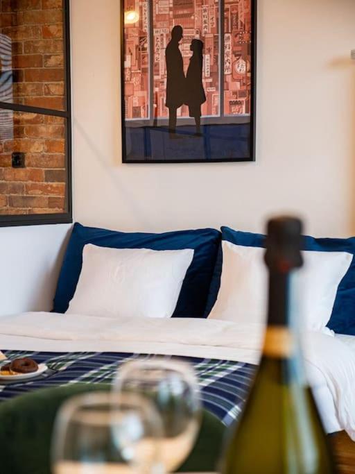 Chic In Historic Koneser Area