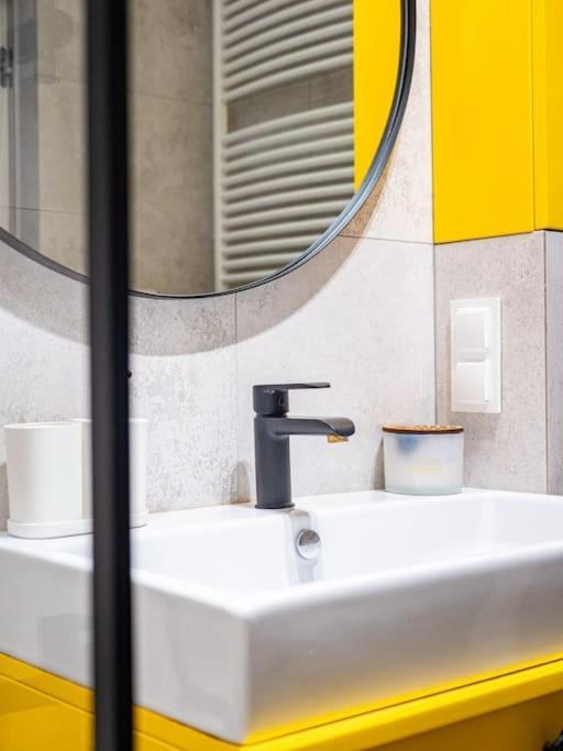 Apartament Chic In Historic Koneser Area Warszawa